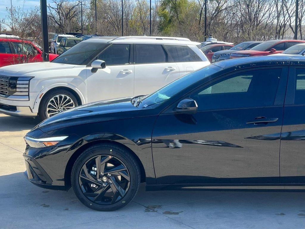 new 2026 Hyundai Elantra car, priced at $25,180