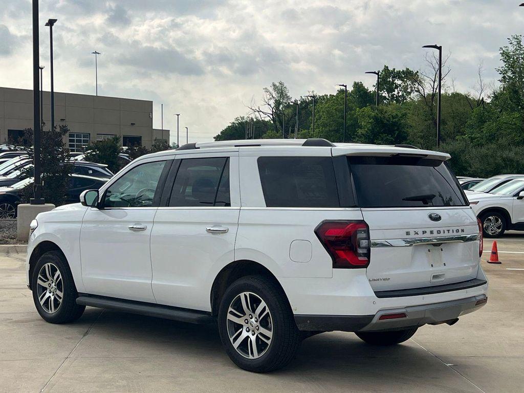 used 2024 Ford Expedition car, priced at $38,633
