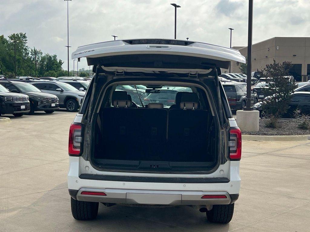 used 2024 Ford Expedition car, priced at $38,633