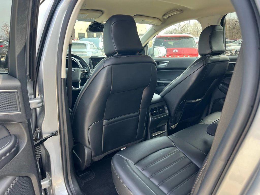 used 2024 Ford Edge car, priced at $18,258