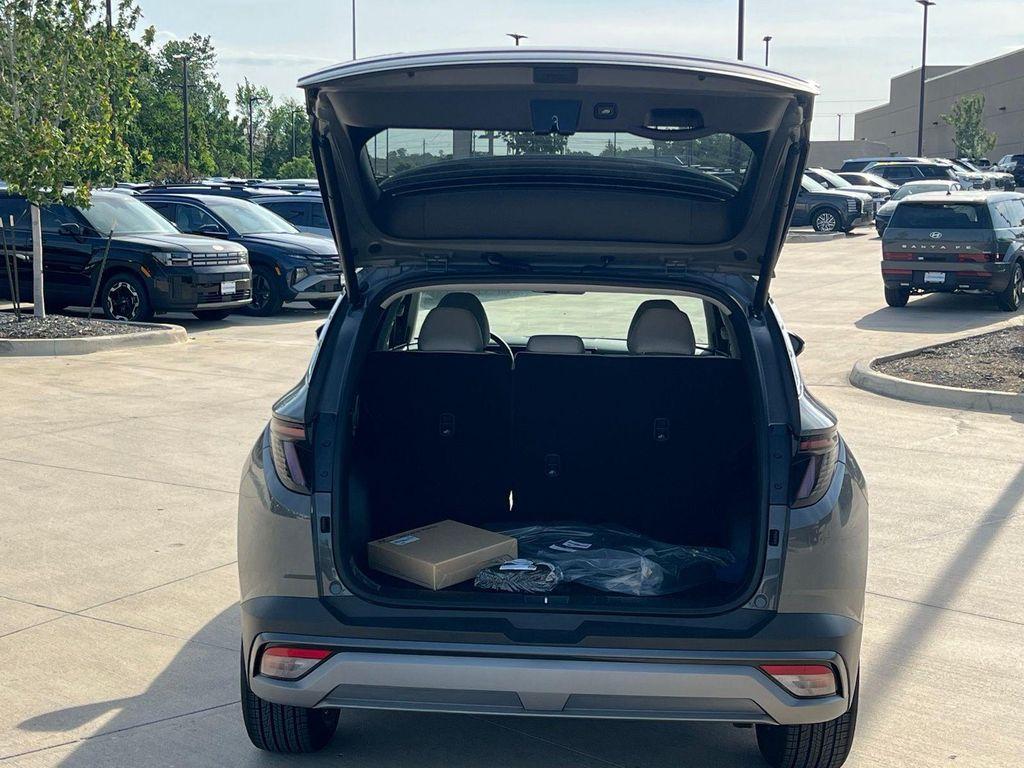 new 2026 Hyundai Tucson car, priced at $32,682