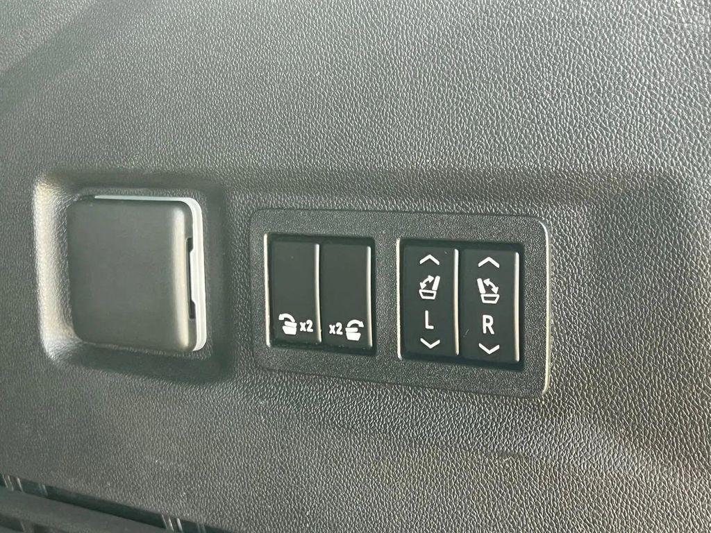 used 2022 Chevrolet Tahoe car, priced at $39,592