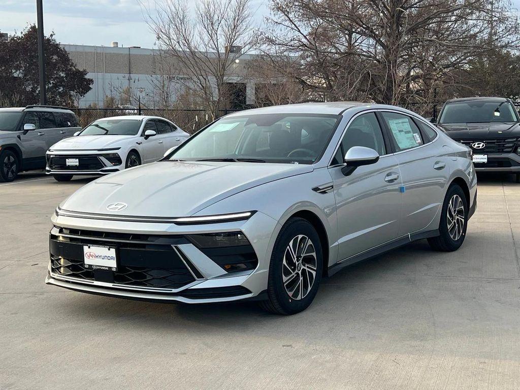 new 2026 Hyundai Sonata Hybrid car, priced at $28,785
