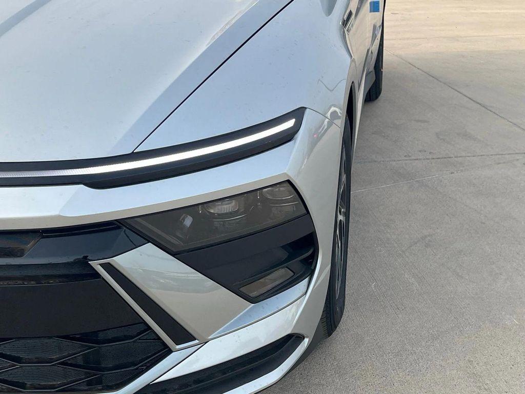 new 2026 Hyundai Sonata Hybrid car, priced at $28,785