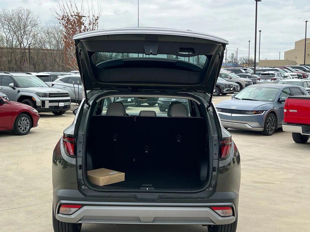 new 2026 Hyundai Tucson car, priced at $27,683