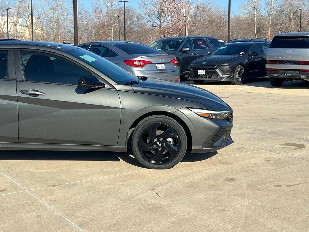 new 2026 Hyundai ELANTRA HEV car, priced at $28,074