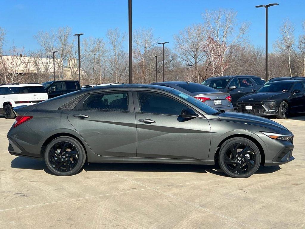 new 2026 Hyundai ELANTRA HEV car, priced at $28,074