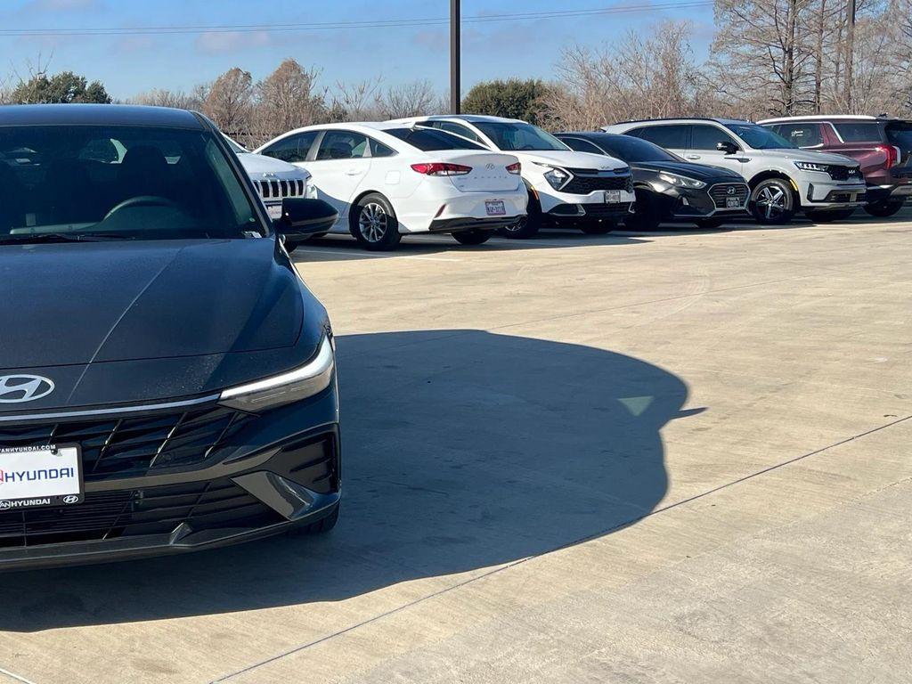 new 2026 Hyundai ELANTRA HEV car, priced at $28,074