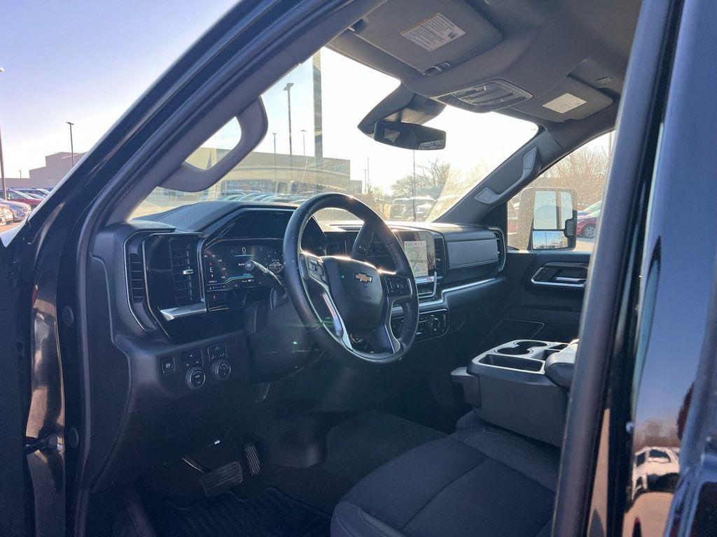 used 2025 Chevrolet Silverado 2500 car, priced at $55,999