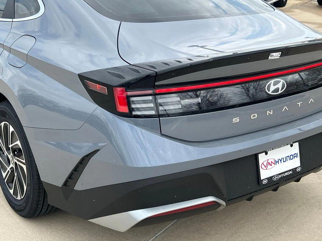 new 2026 Hyundai Sonata Hybrid car, priced at $28,785