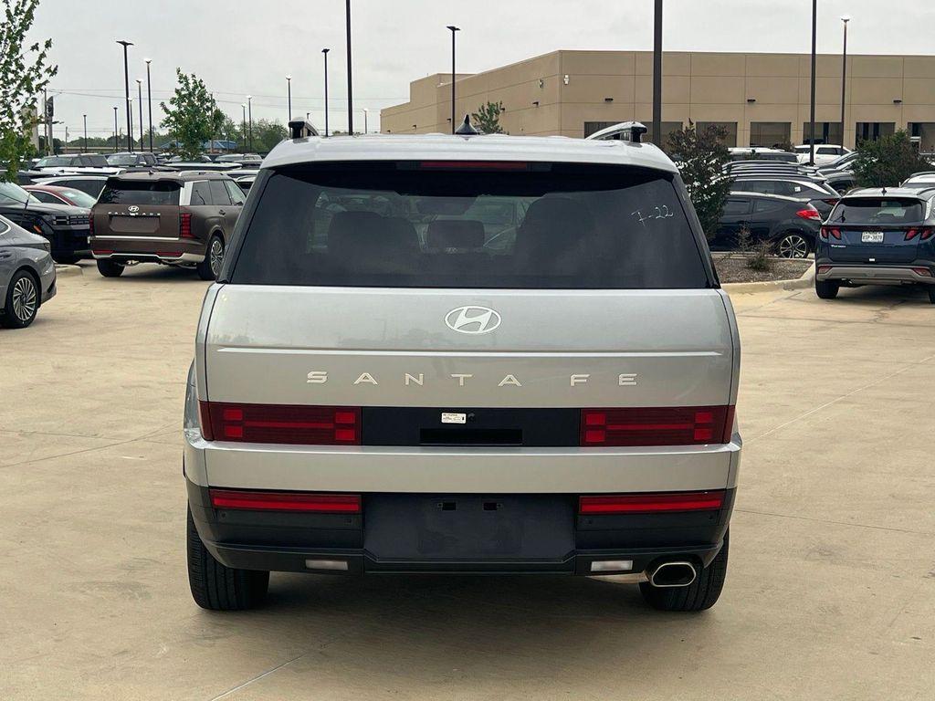 used 2025 Hyundai Santa Fe car, priced at $28,859