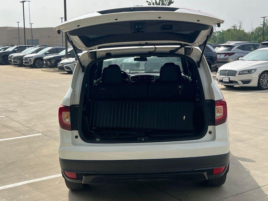 used 2022 Honda Pilot car, priced at $29,779