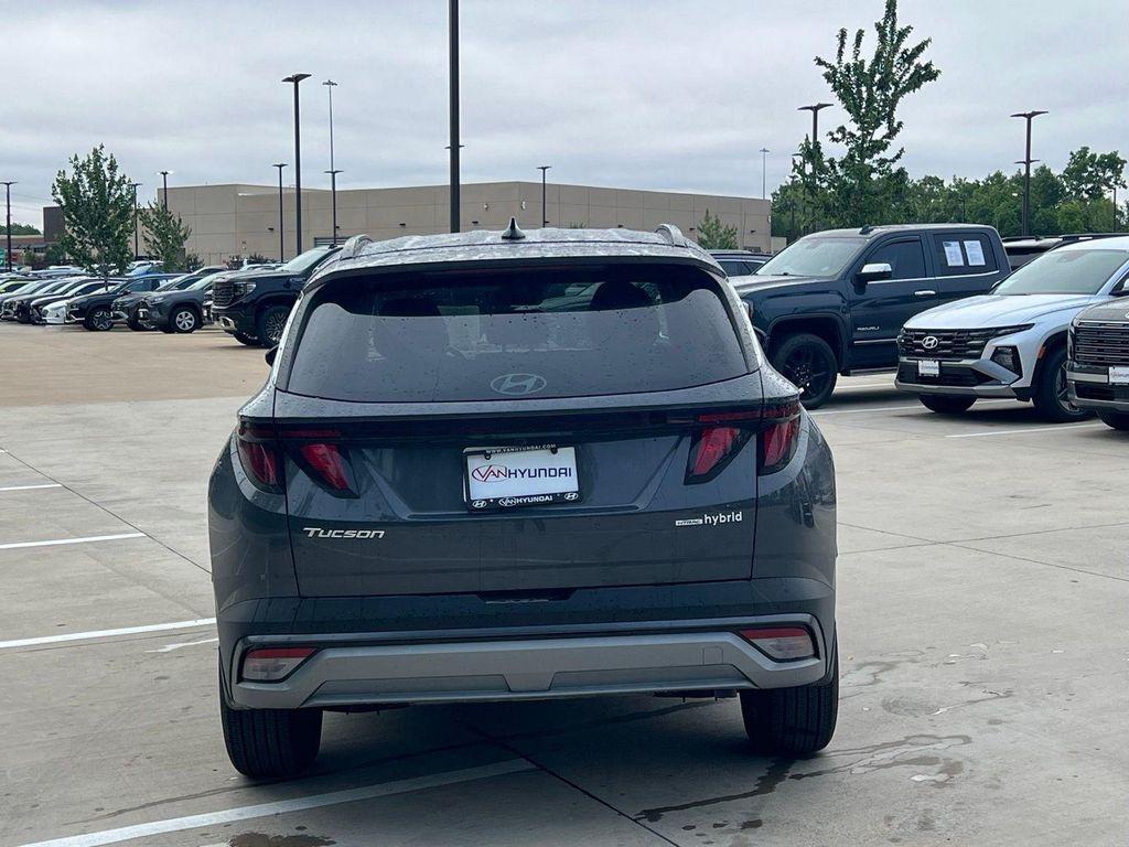 new 2026 Hyundai TUCSON Hybrid car, priced at $32,854
