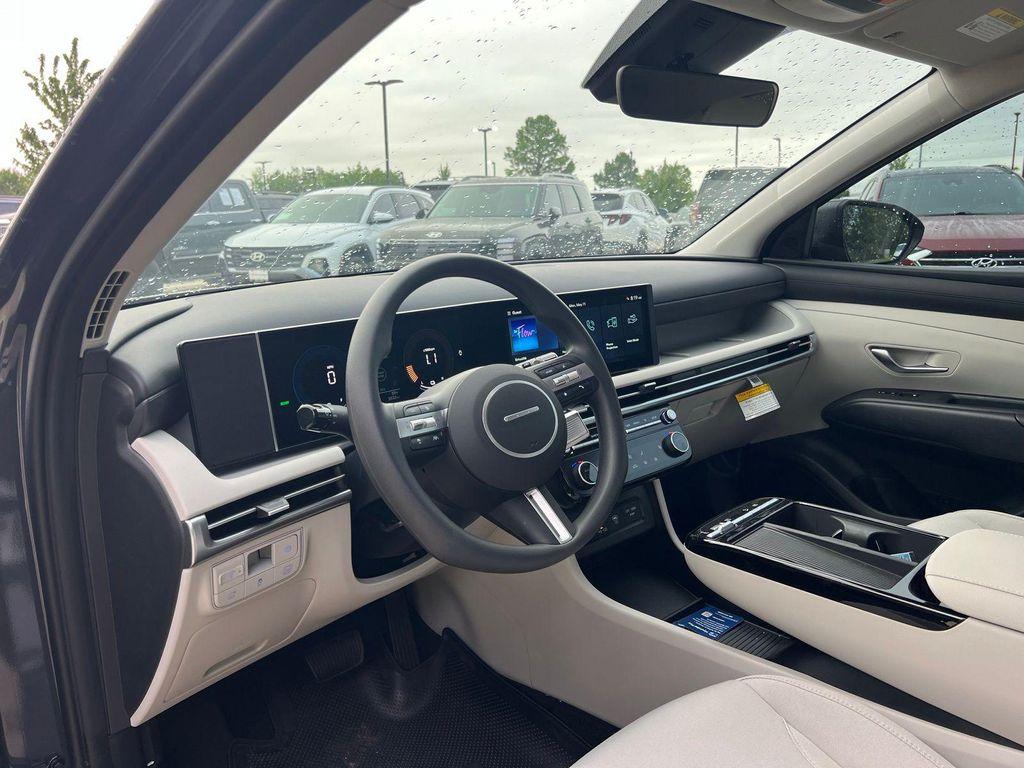 new 2026 Hyundai TUCSON Hybrid car, priced at $32,854