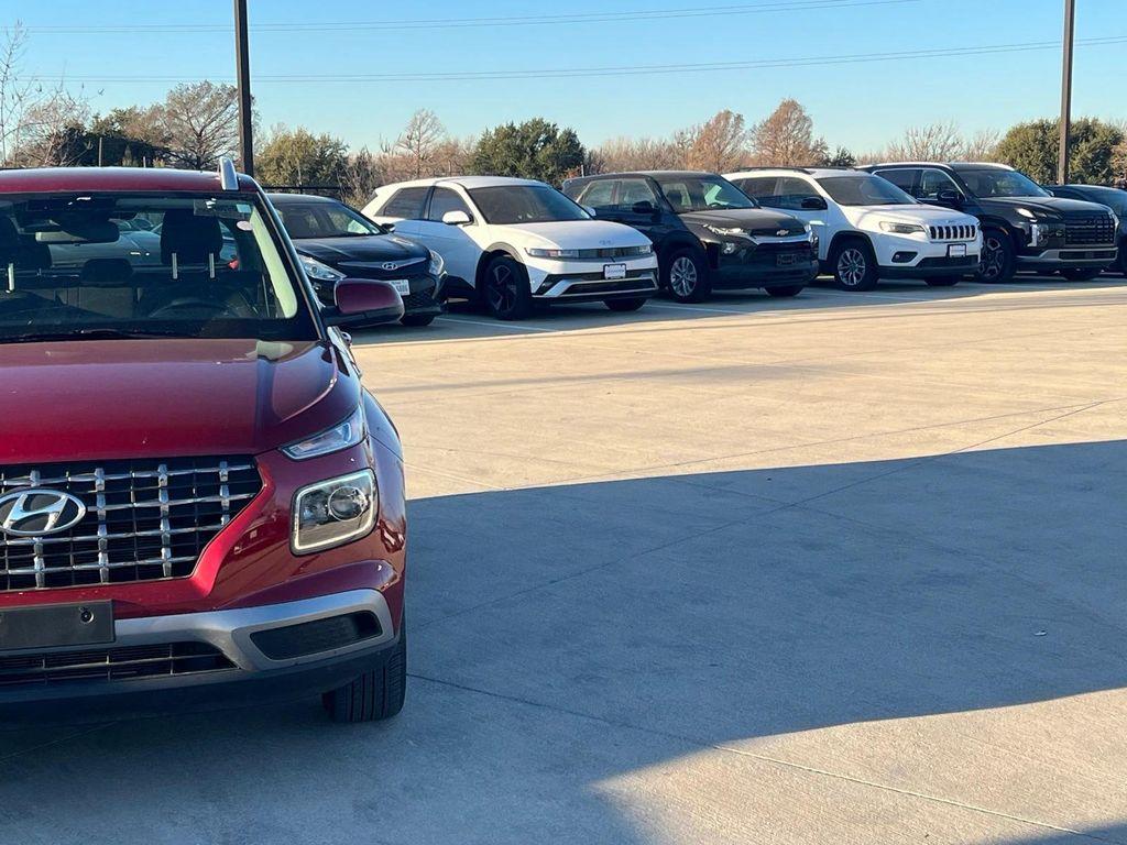 used 2025 Hyundai Venue car, priced at $18,700