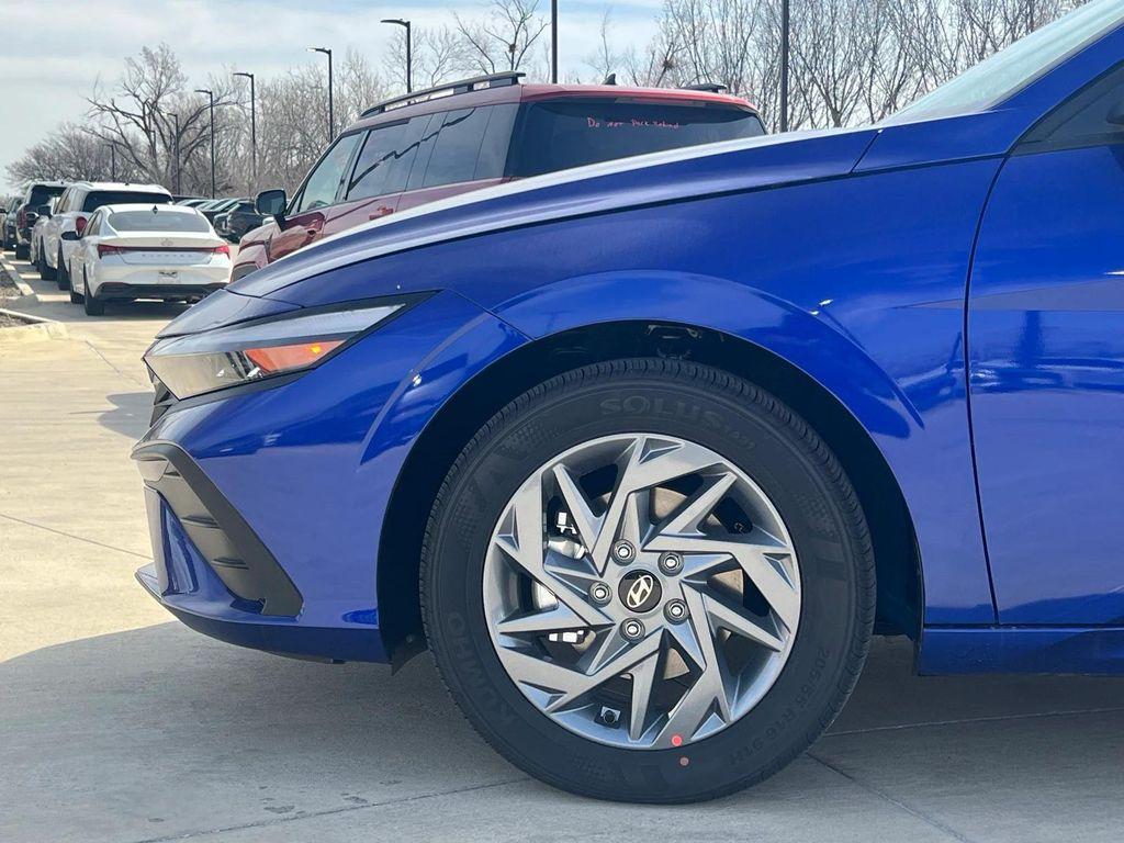 new 2026 Hyundai ELANTRA HEV car, priced at $25,794