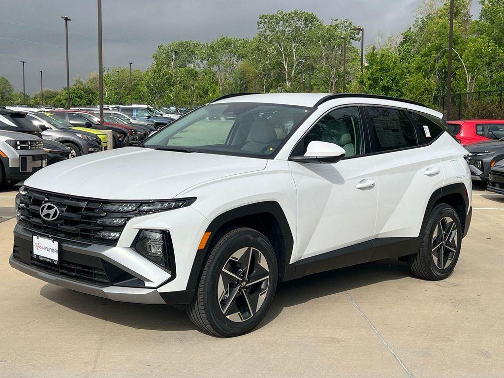 new 2026 Hyundai TUCSON Hybrid car, priced at $33,405