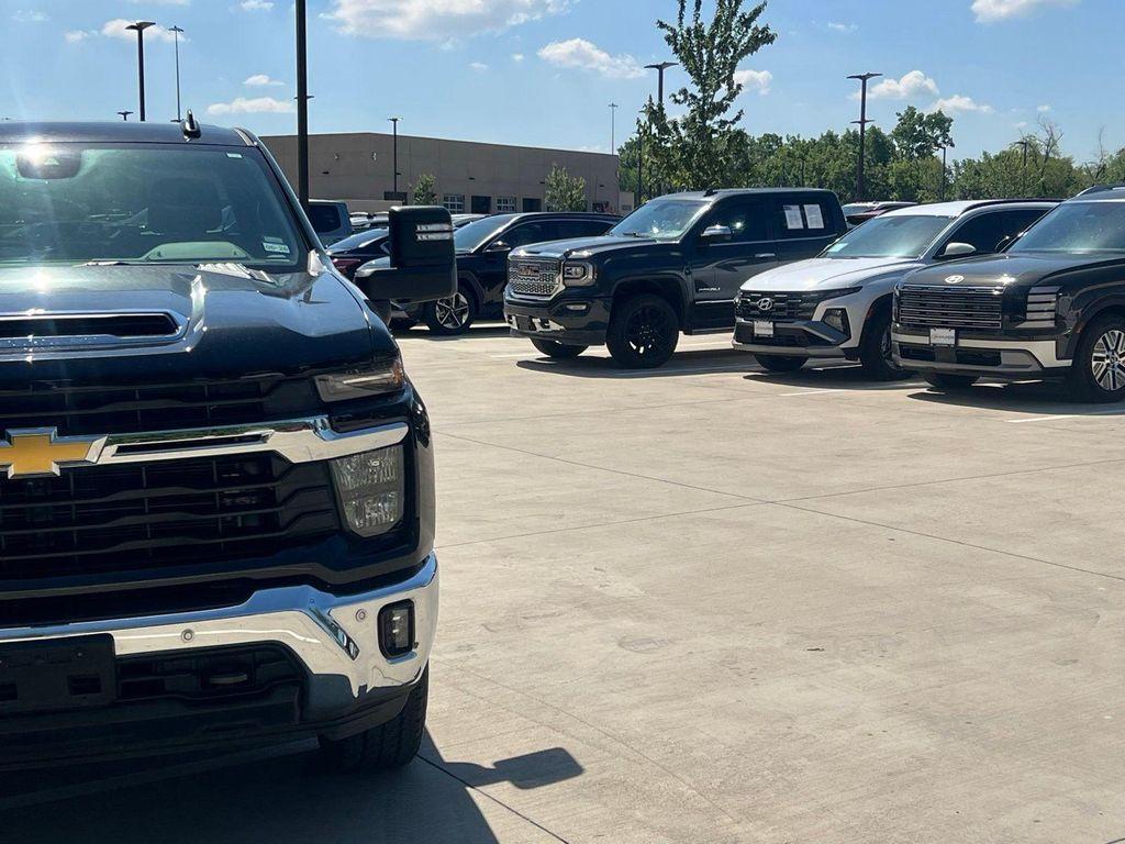 used 2025 Chevrolet Silverado 3500 car, priced at $61,499