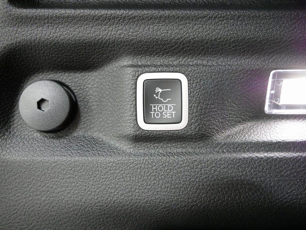 new 2025 Jeep Grand Cherokee L car, priced at $44,490