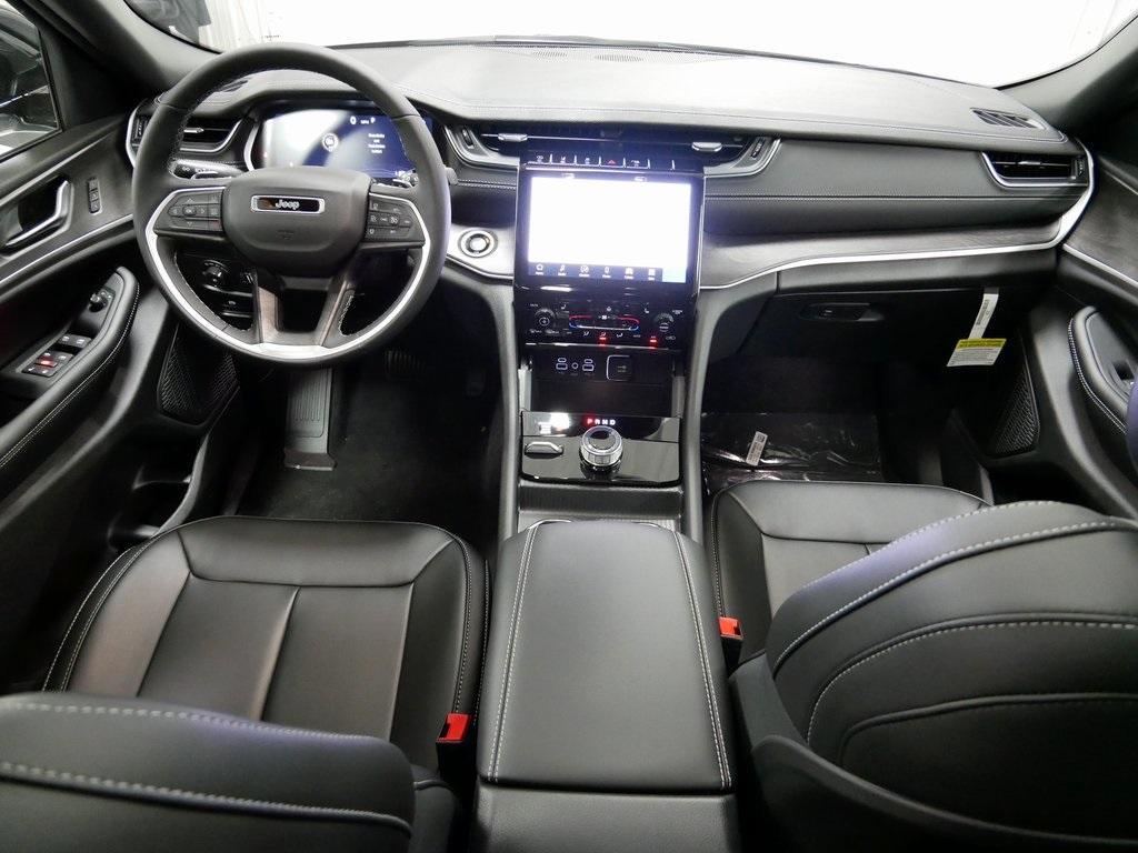 new 2025 Jeep Grand Cherokee L car, priced at $47,490