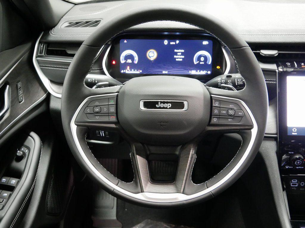 new 2025 Jeep Grand Cherokee L car, priced at $43,500