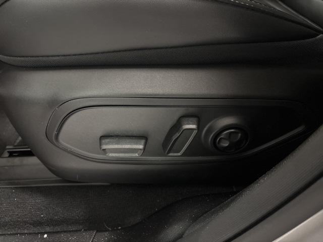 new 2026 Jeep Grand Cherokee car, priced at $45,618