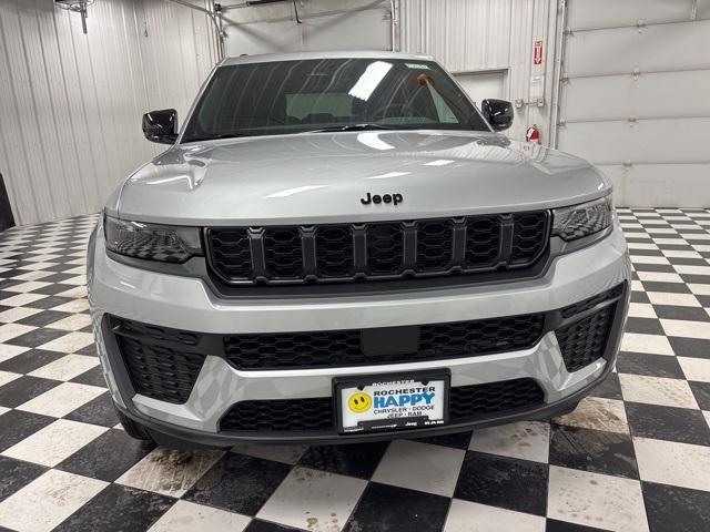 new 2026 Jeep Grand Cherokee car, priced at $45,618