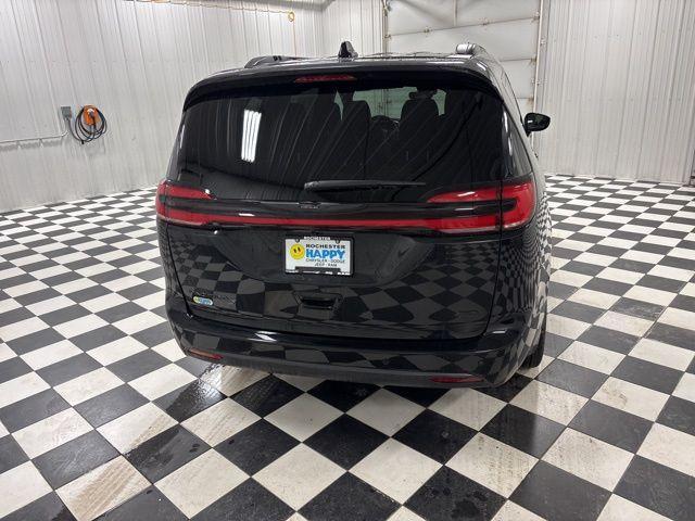 new 2026 Chrysler Pacifica car, priced at $44,370