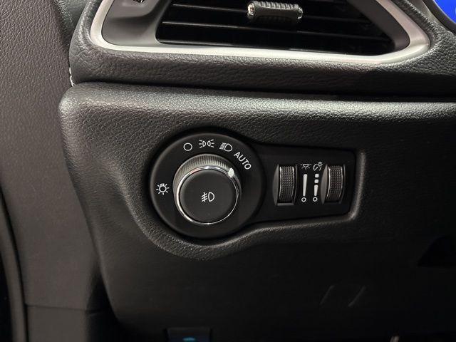 new 2026 Chrysler Pacifica car, priced at $44,370