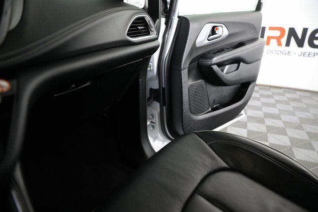 used 2025 Chrysler Pacifica car, priced at $34,592