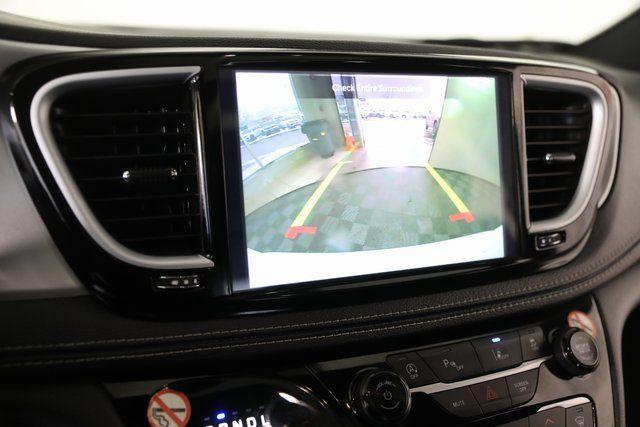 used 2025 Chrysler Pacifica car, priced at $34,592