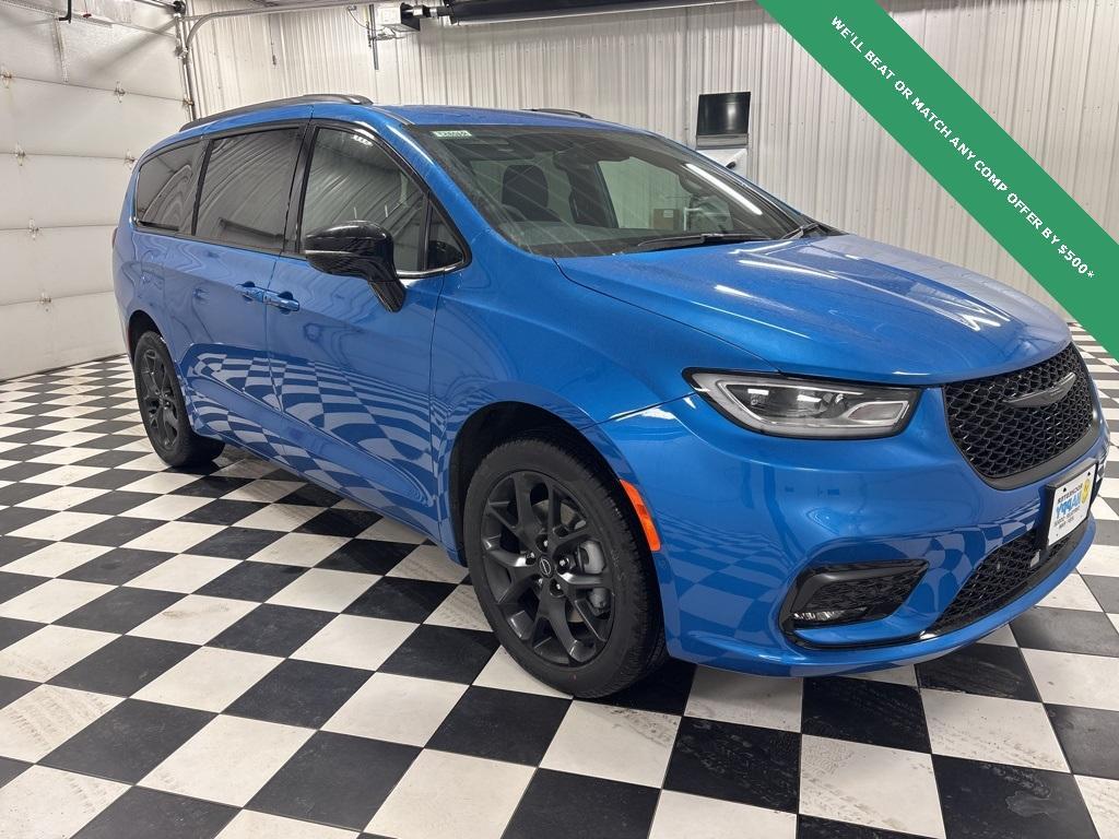 new 2026 Chrysler Pacifica car, priced at $46,500