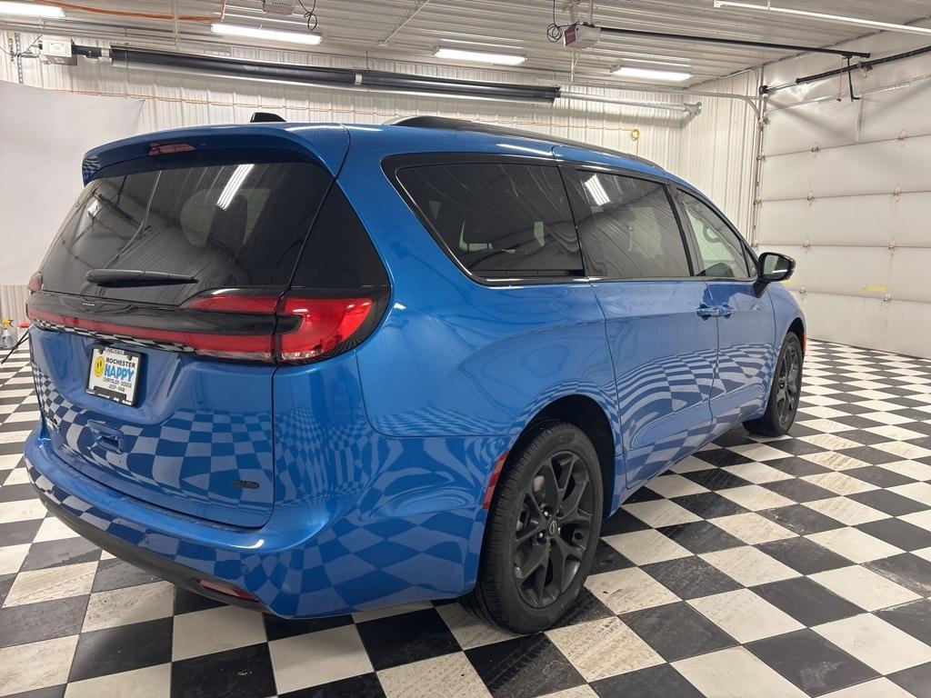 new 2026 Chrysler Pacifica car, priced at $46,500