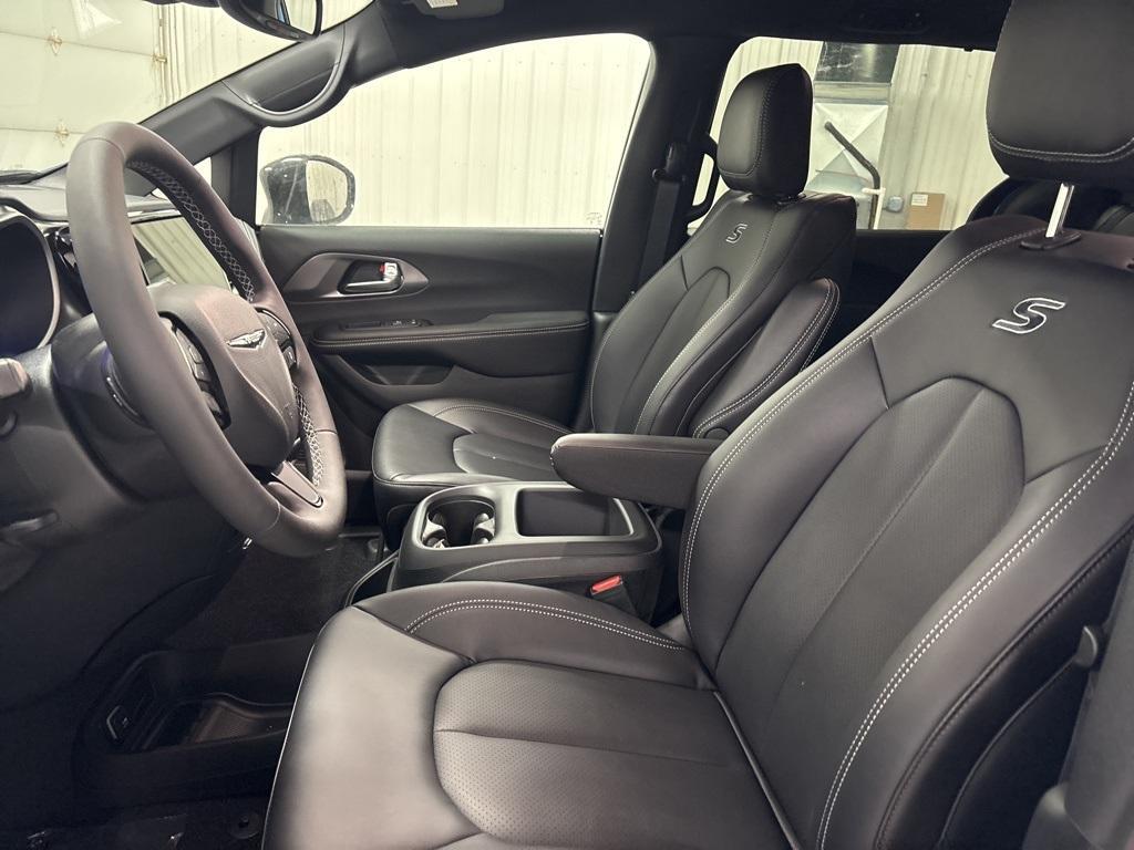 new 2026 Chrysler Pacifica car, priced at $46,500