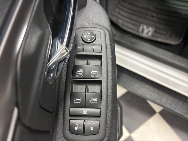 used 2022 Ram 1500 Classic car, priced at $28,220