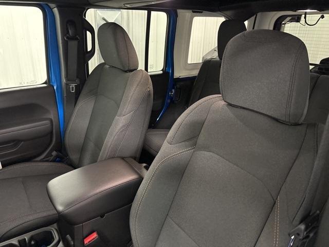 new 2026 Jeep Wrangler car, priced at $47,585