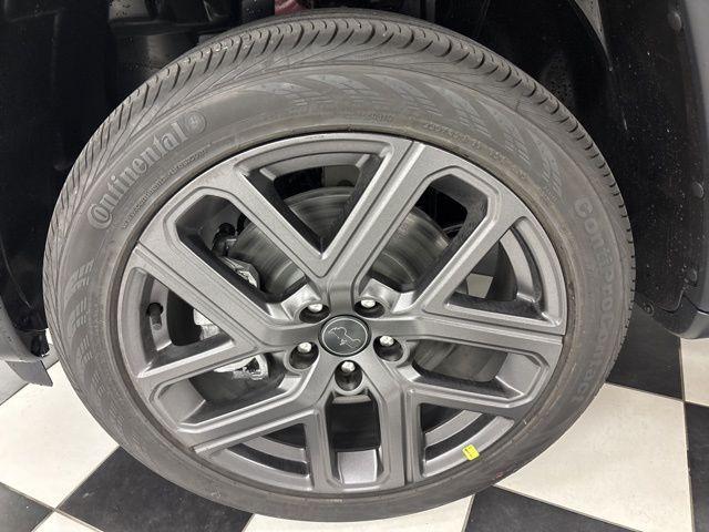 new 2026 Jeep Compass car, priced at $33,250