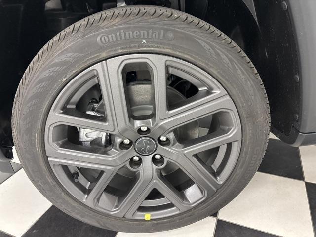 new 2026 Jeep Compass car, priced at $37,124