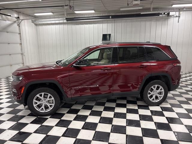 used 2022 Jeep Grand Cherokee car, priced at $27,990