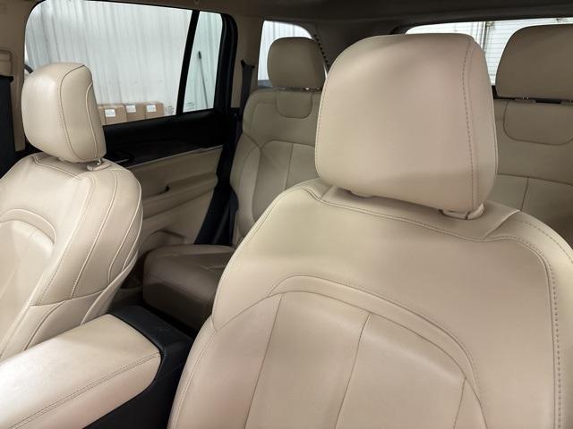 used 2022 Jeep Grand Cherokee car, priced at $28,079