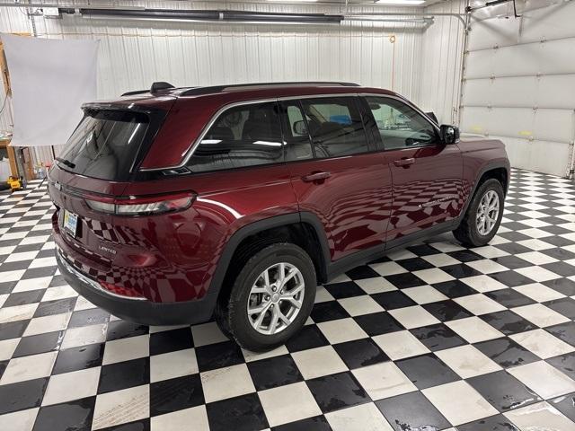used 2022 Jeep Grand Cherokee car, priced at $28,079