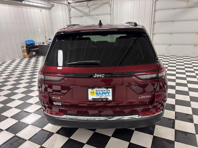 used 2022 Jeep Grand Cherokee car, priced at $28,079