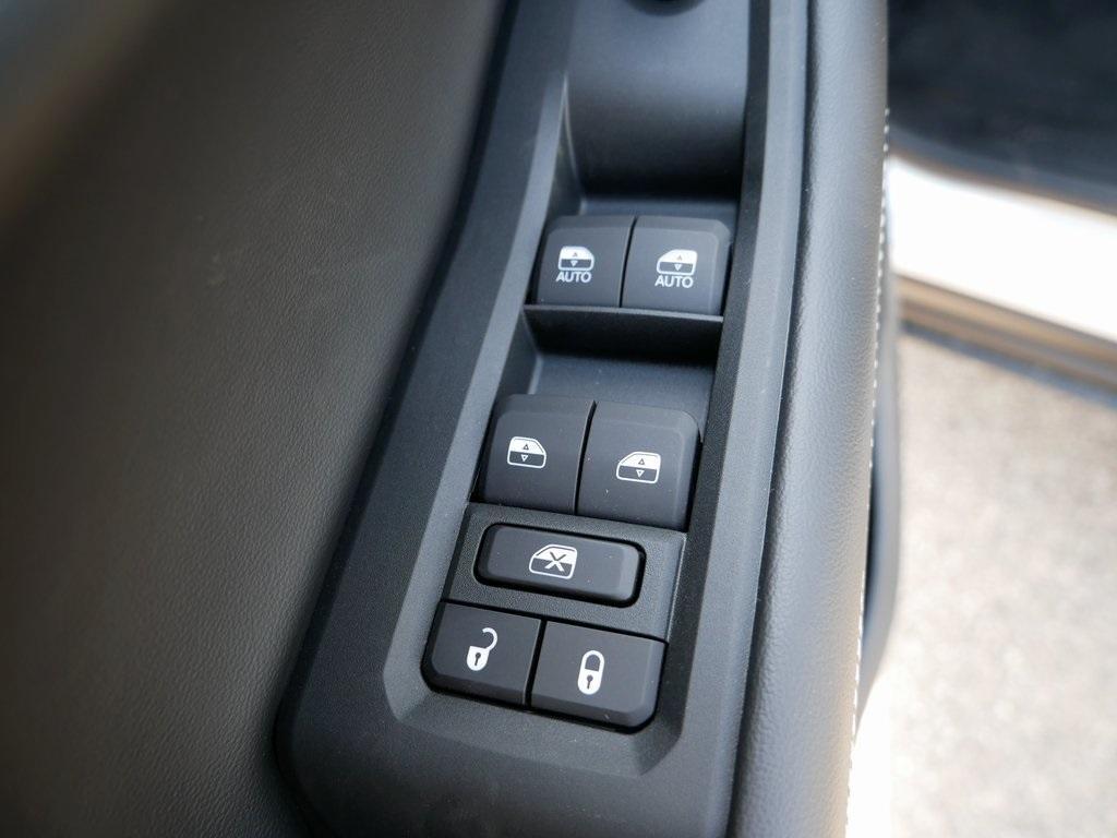 new 2025 Jeep Grand Cherokee L car, priced at $45,000