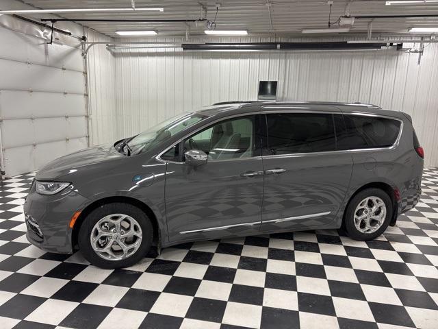 used 2021 Chrysler Pacifica Hybrid car, priced at $23,878