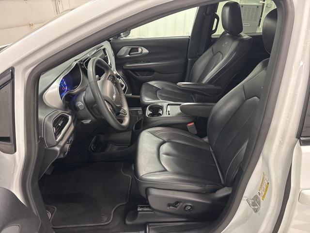 used 2024 Chrysler Pacifica Hybrid car, priced at $31,195