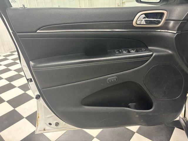 used 2014 Jeep Grand Cherokee car, priced at $11,720