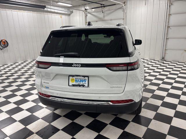new 2026 Jeep Grand Cherokee car, priced at $37,000