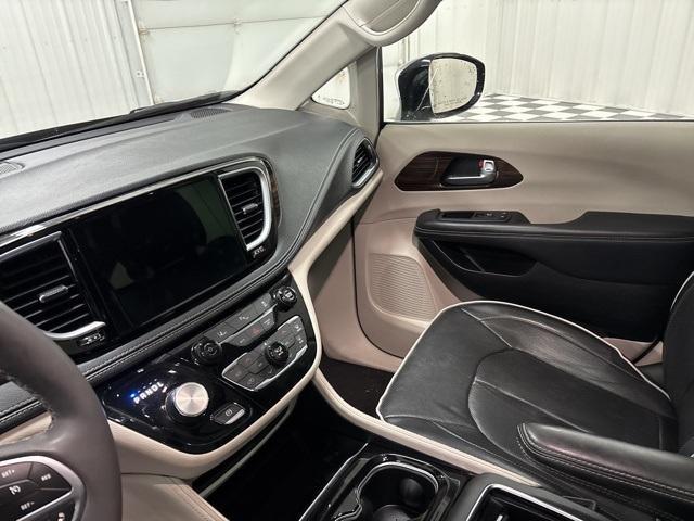 used 2023 Chrysler Pacifica Hybrid car, priced at $27,001