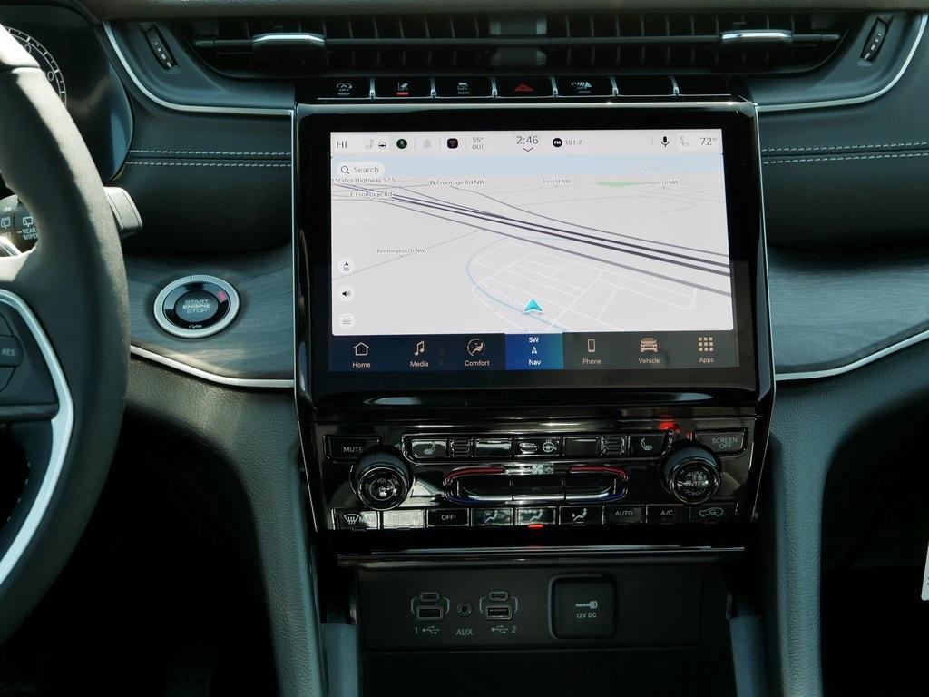 new 2025 Jeep Grand Cherokee car, priced at $45,990