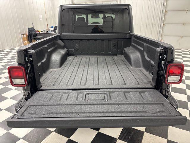 new 2026 Jeep Gladiator car, priced at $44,870